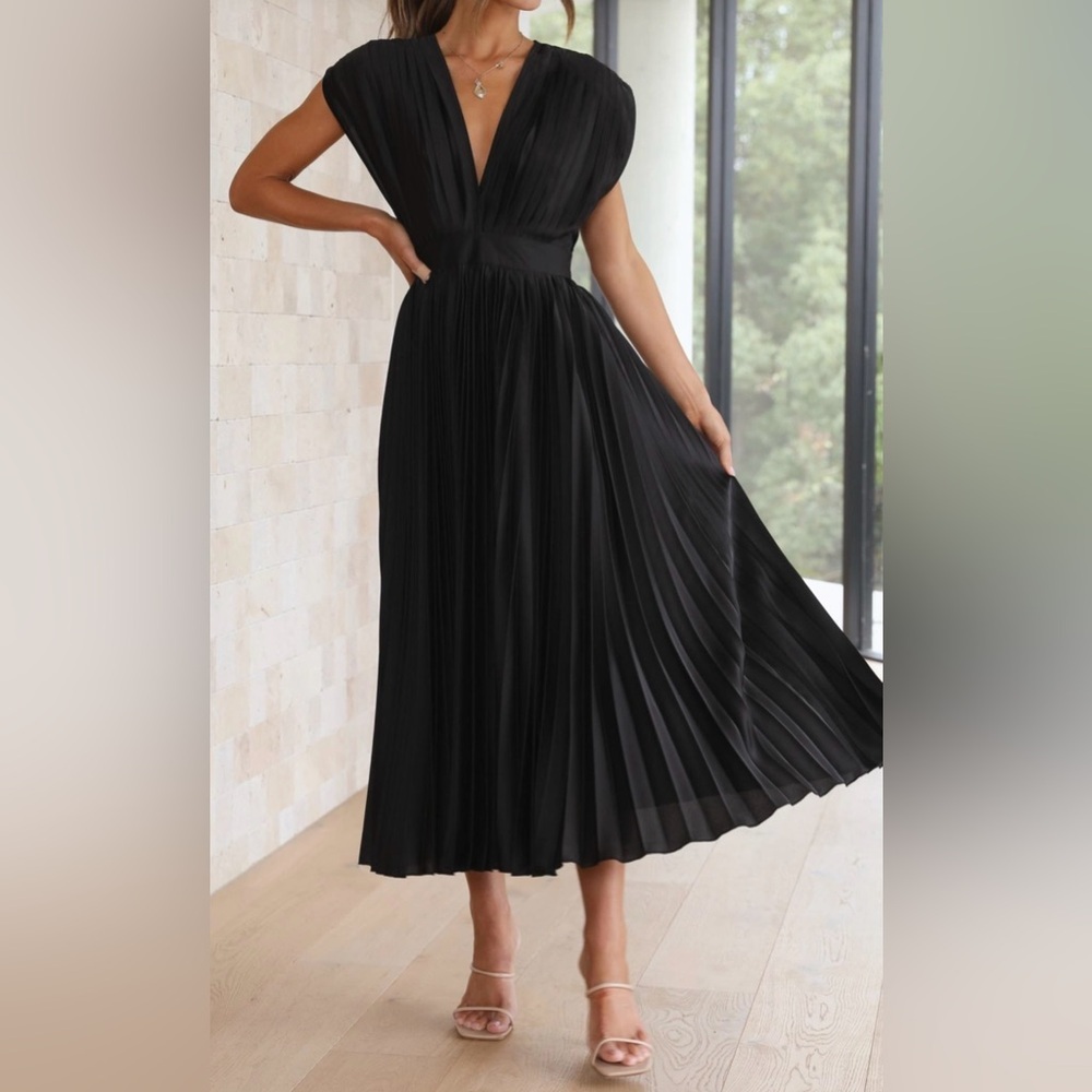 Toperth Deep V-Neck Back Tie Maxi Dress – Black (Size XL) - Picture 2 of 8